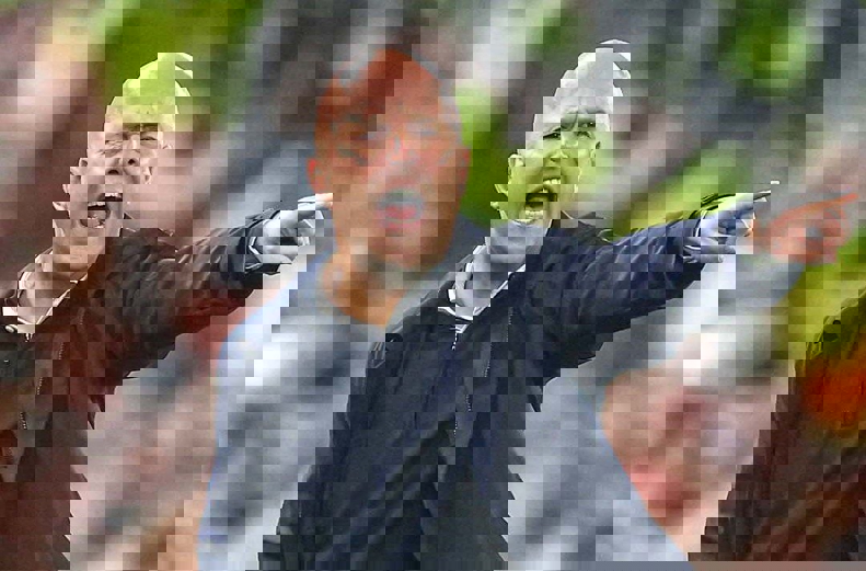 2105911