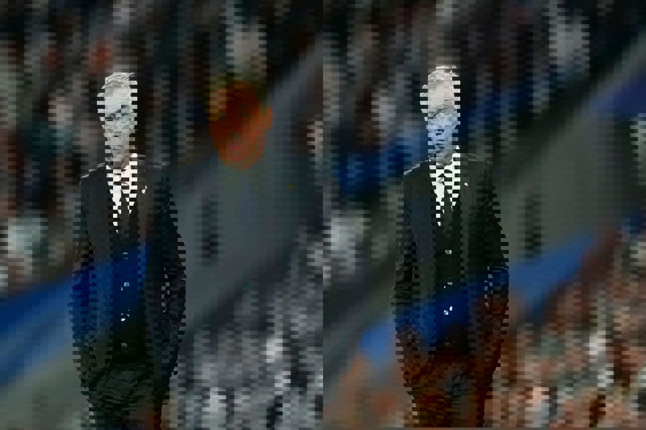 2105926