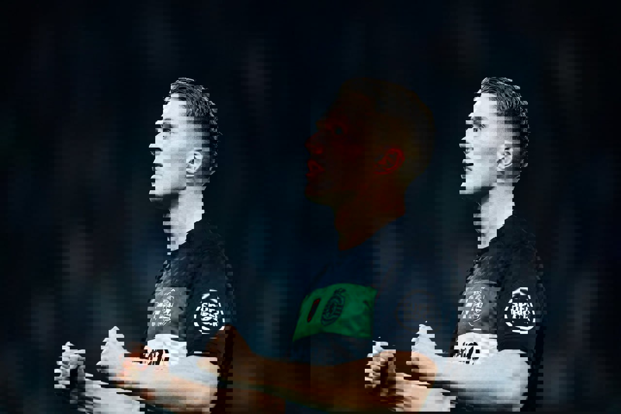 2105966