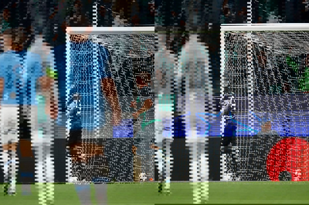 2105968