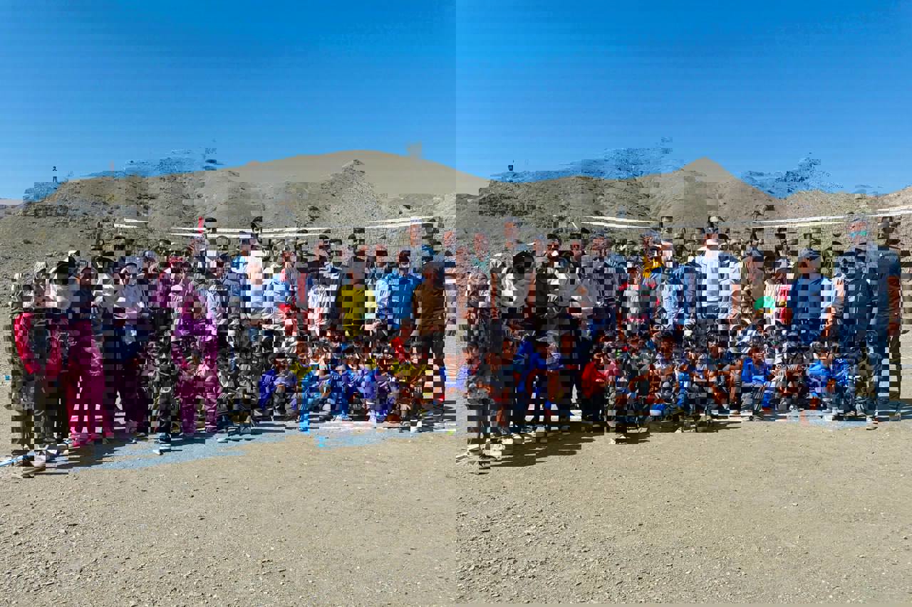 2105996