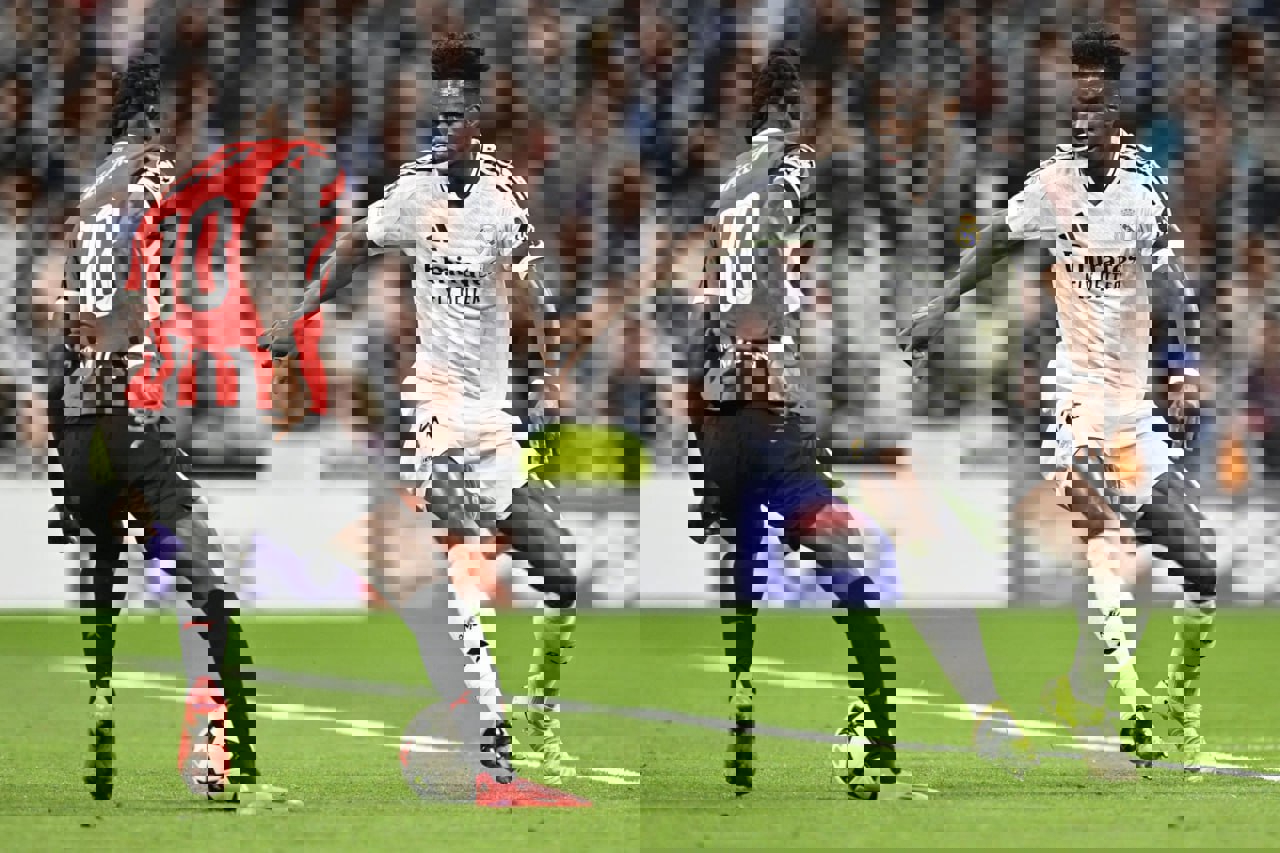 2106128