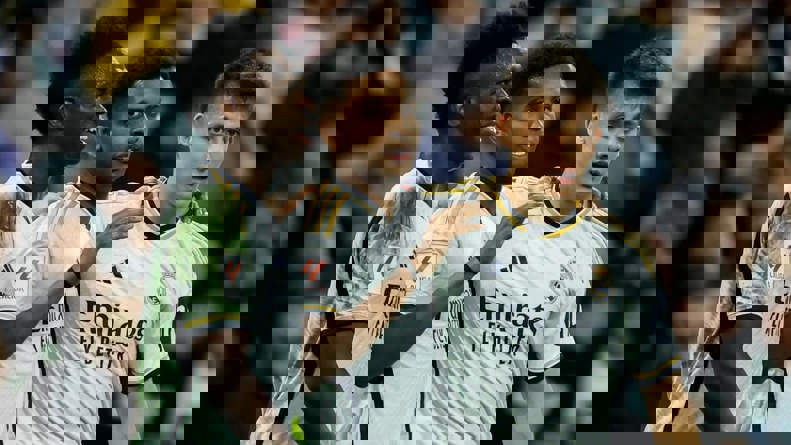 2106448