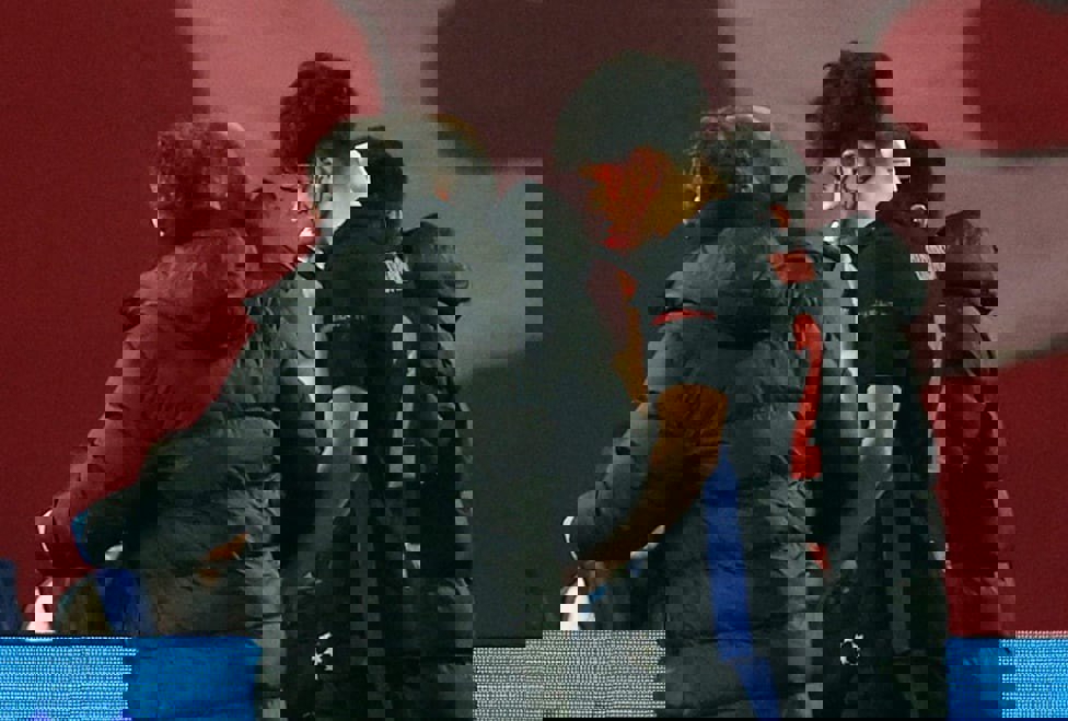 2106404