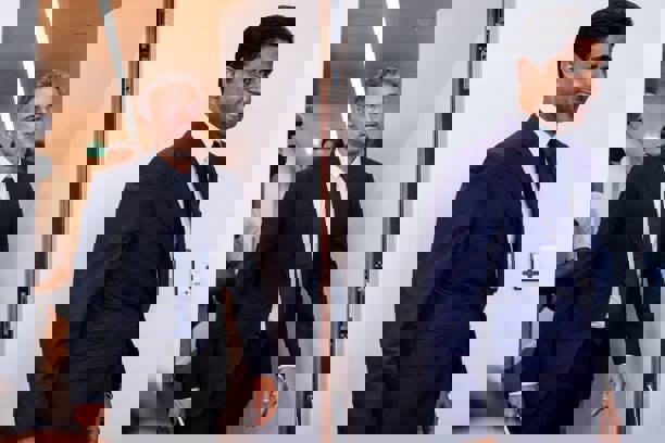 2106610