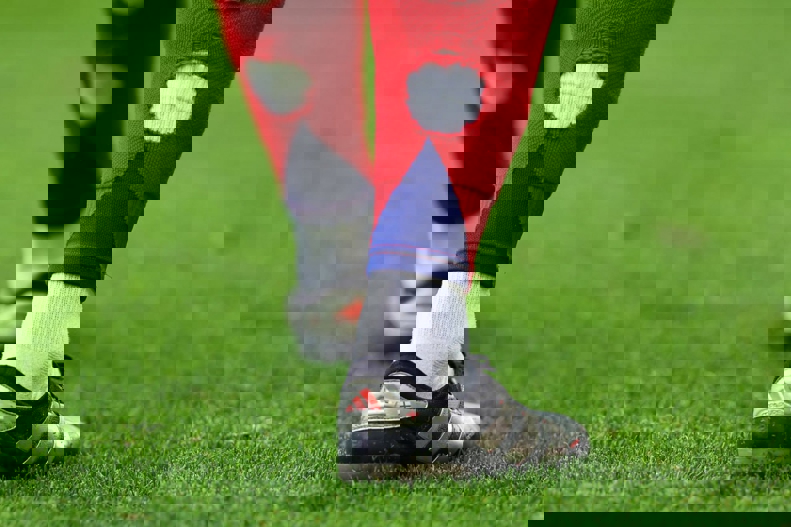2106558