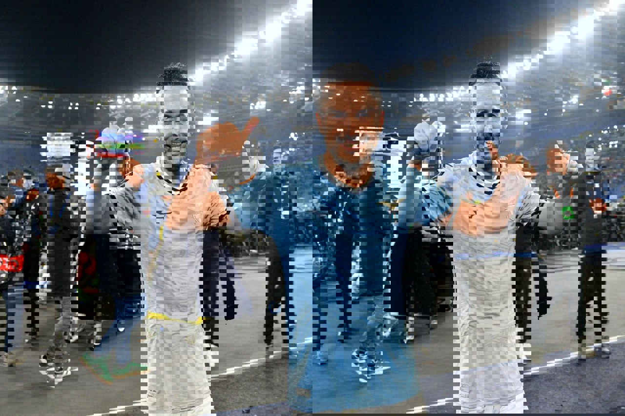 2106935
