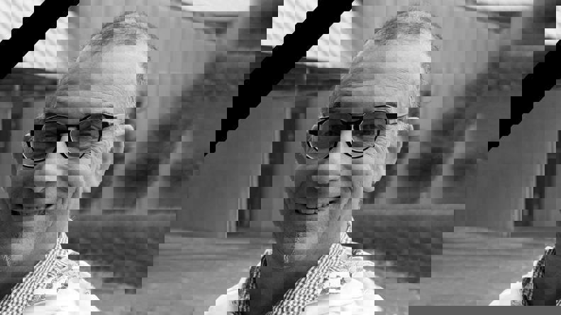 2106629