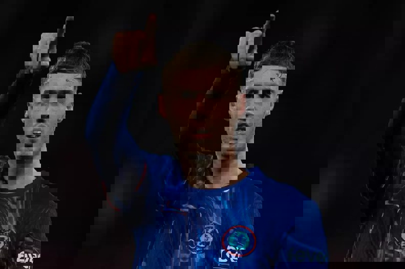 2106806