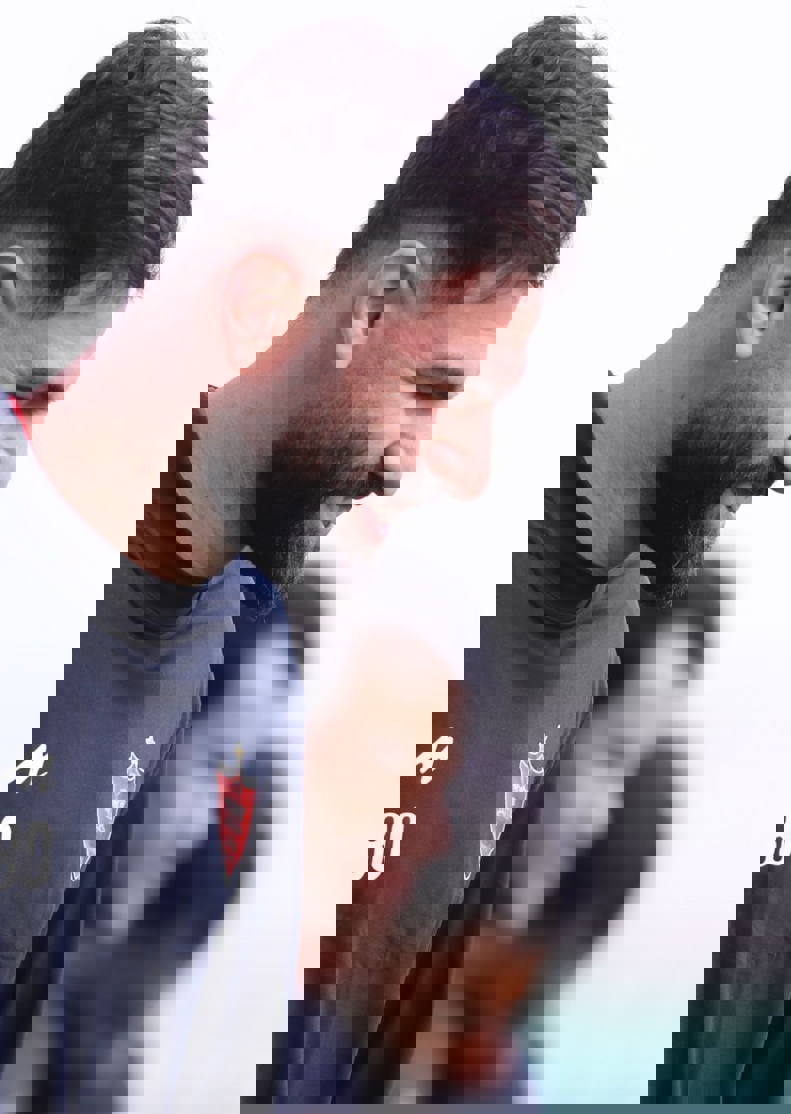 2106748