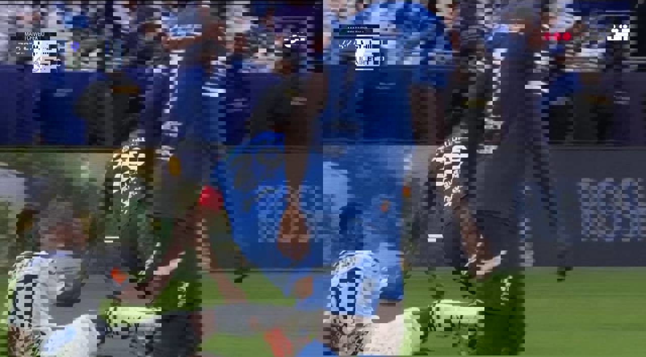 2106898