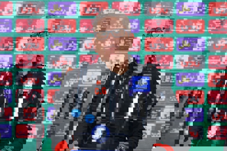 2106829