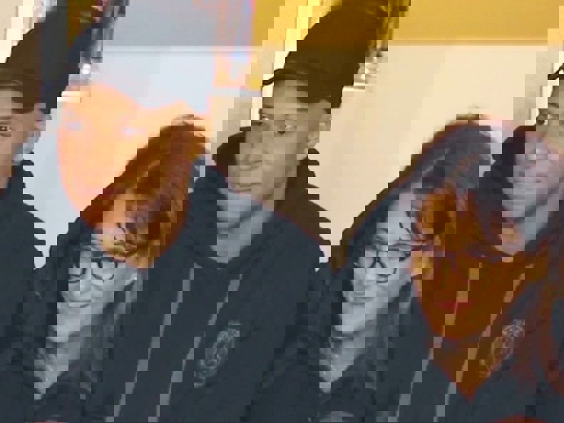 2106911