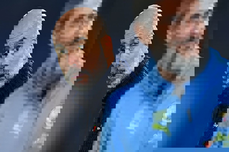 2107384