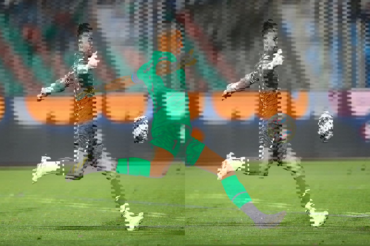 2107606