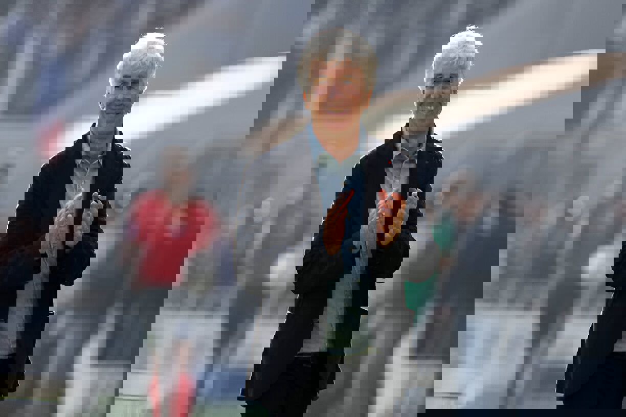 2107882