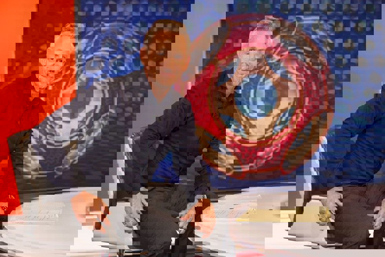 2108334