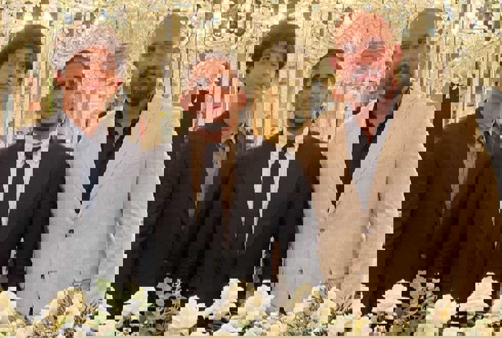 2108053