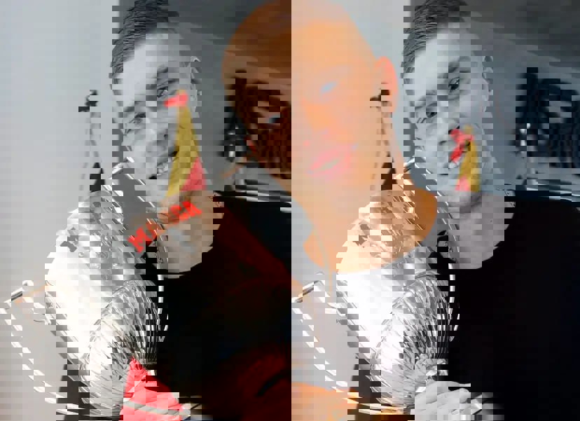 2108204