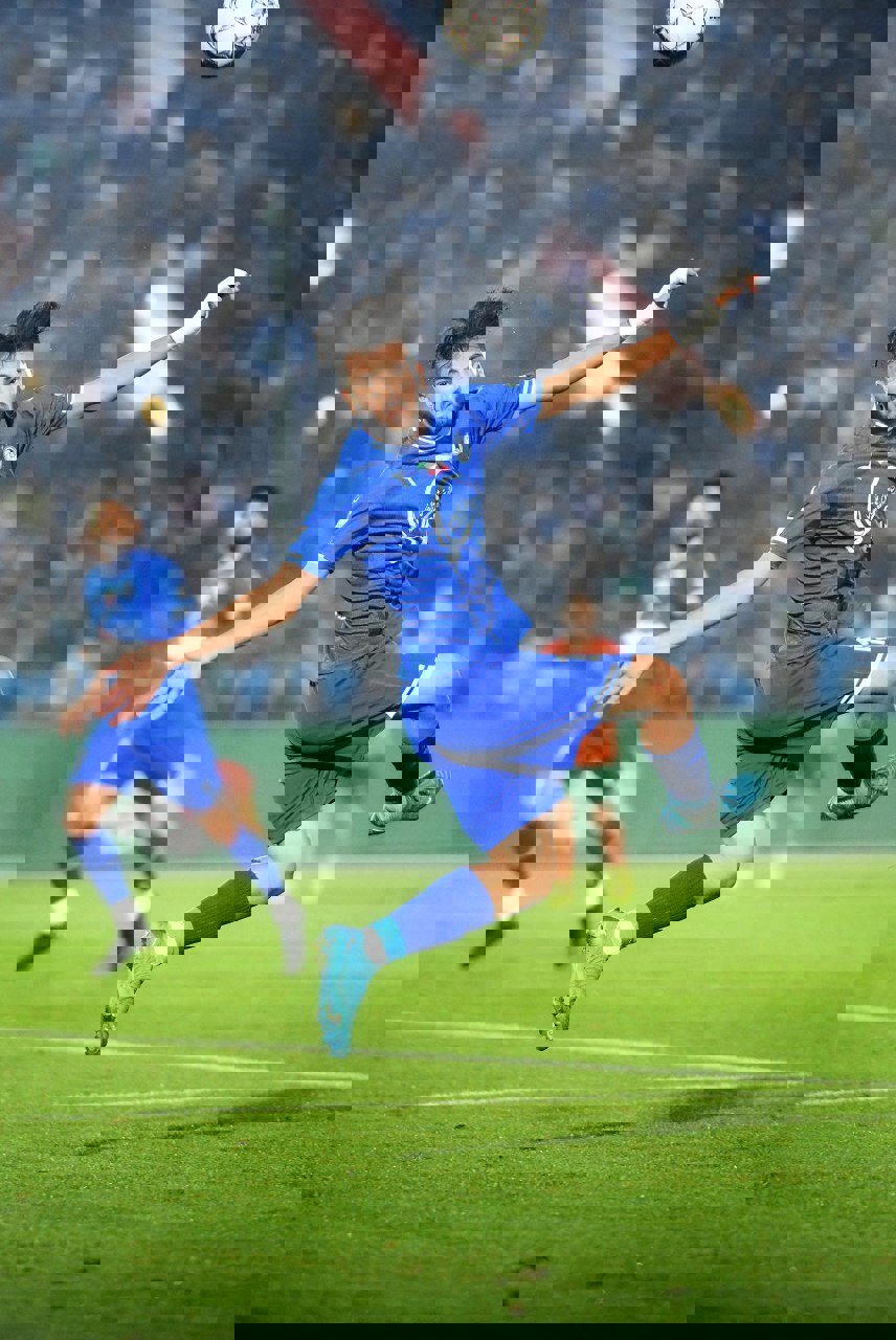 2108600