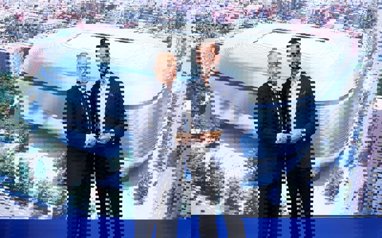2108844