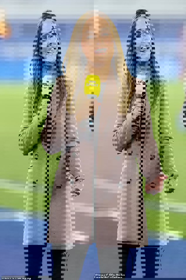 2108823