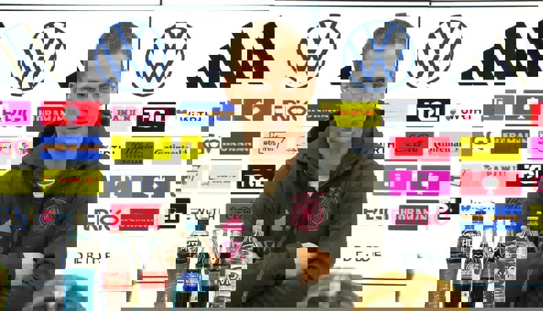2108968