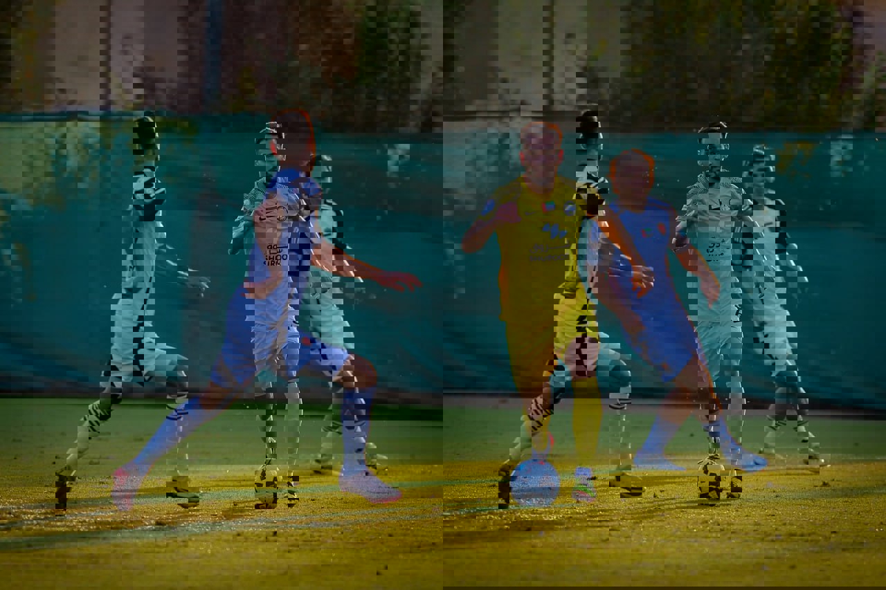 2109832