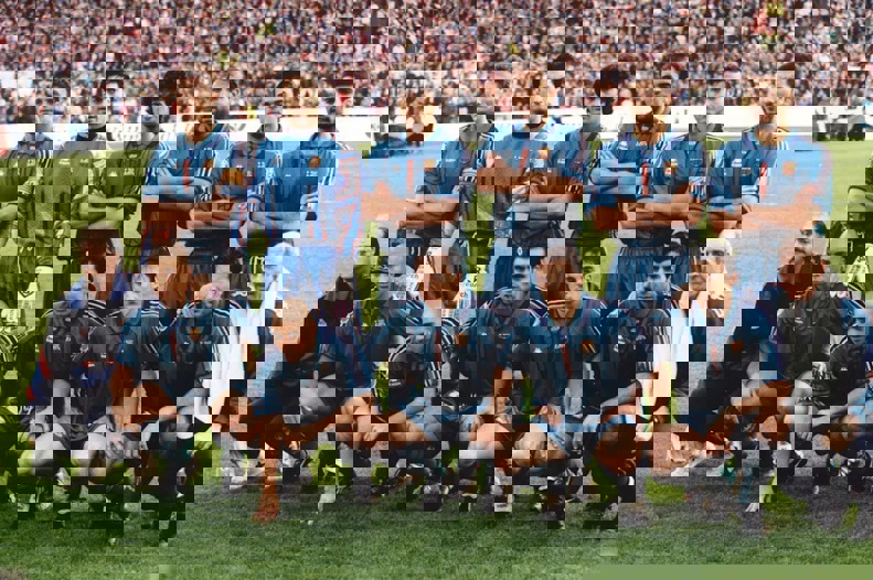 2110476