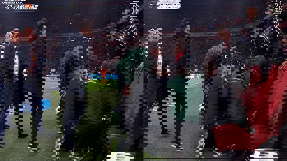 2110494