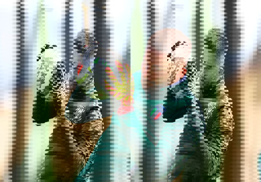 2110822