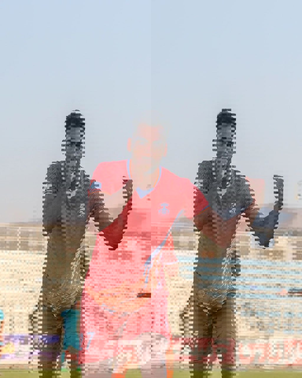 2110895