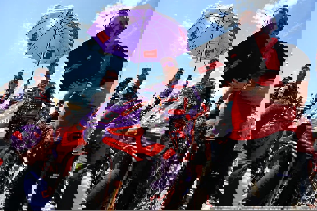 2111029