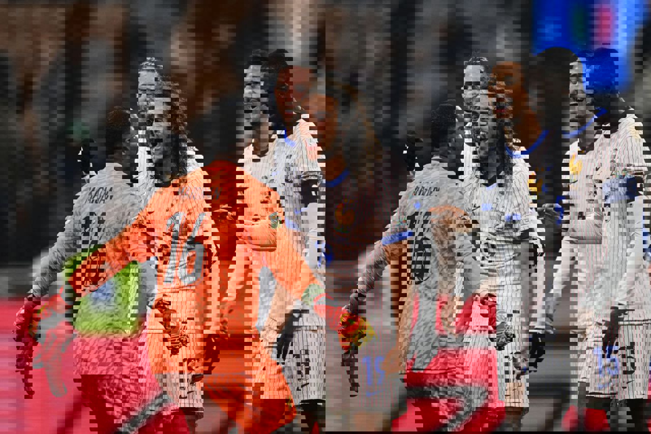 2110962
