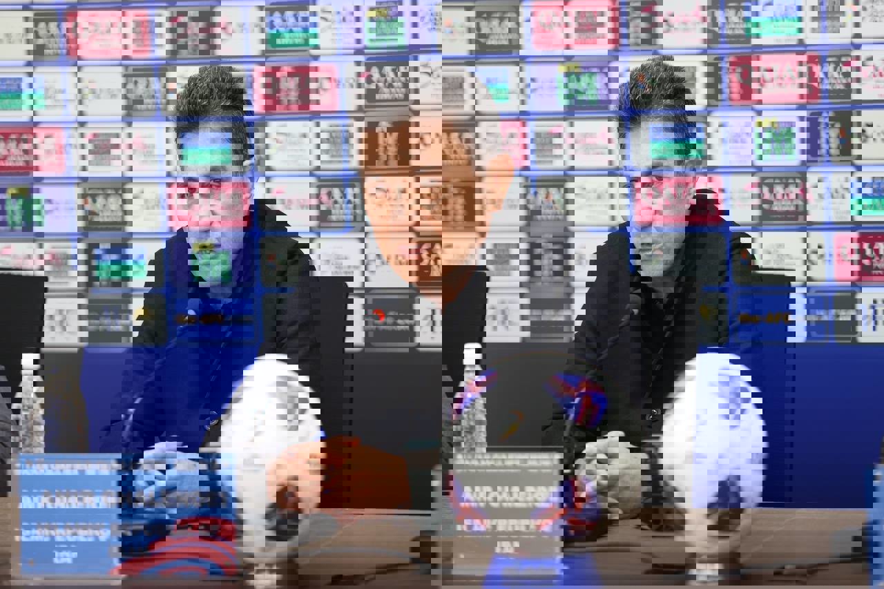 2111097