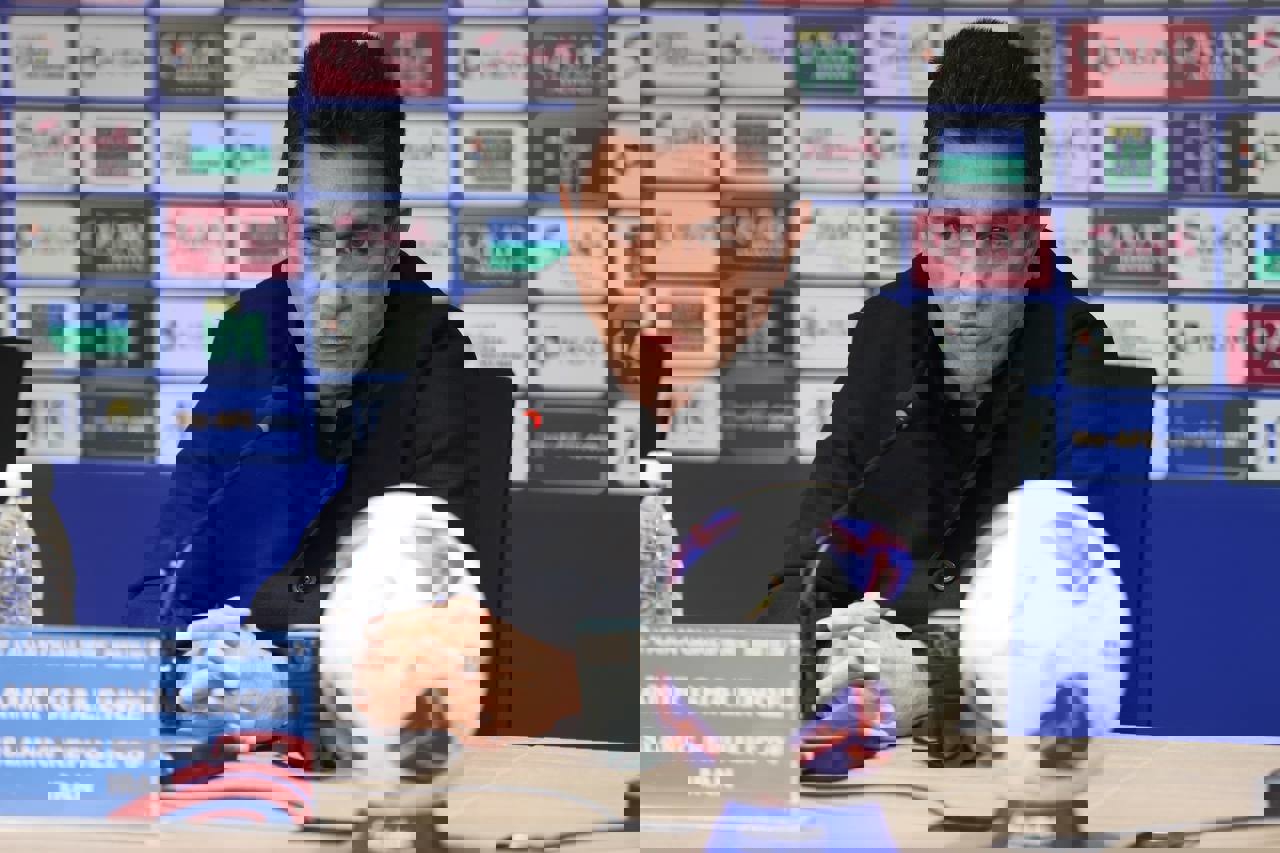 2111131