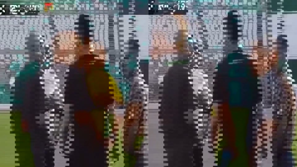2111251