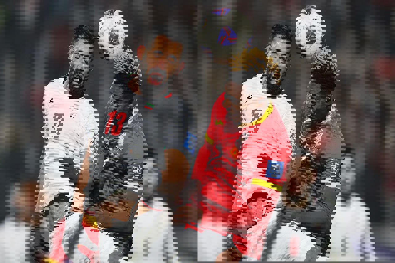 2111891