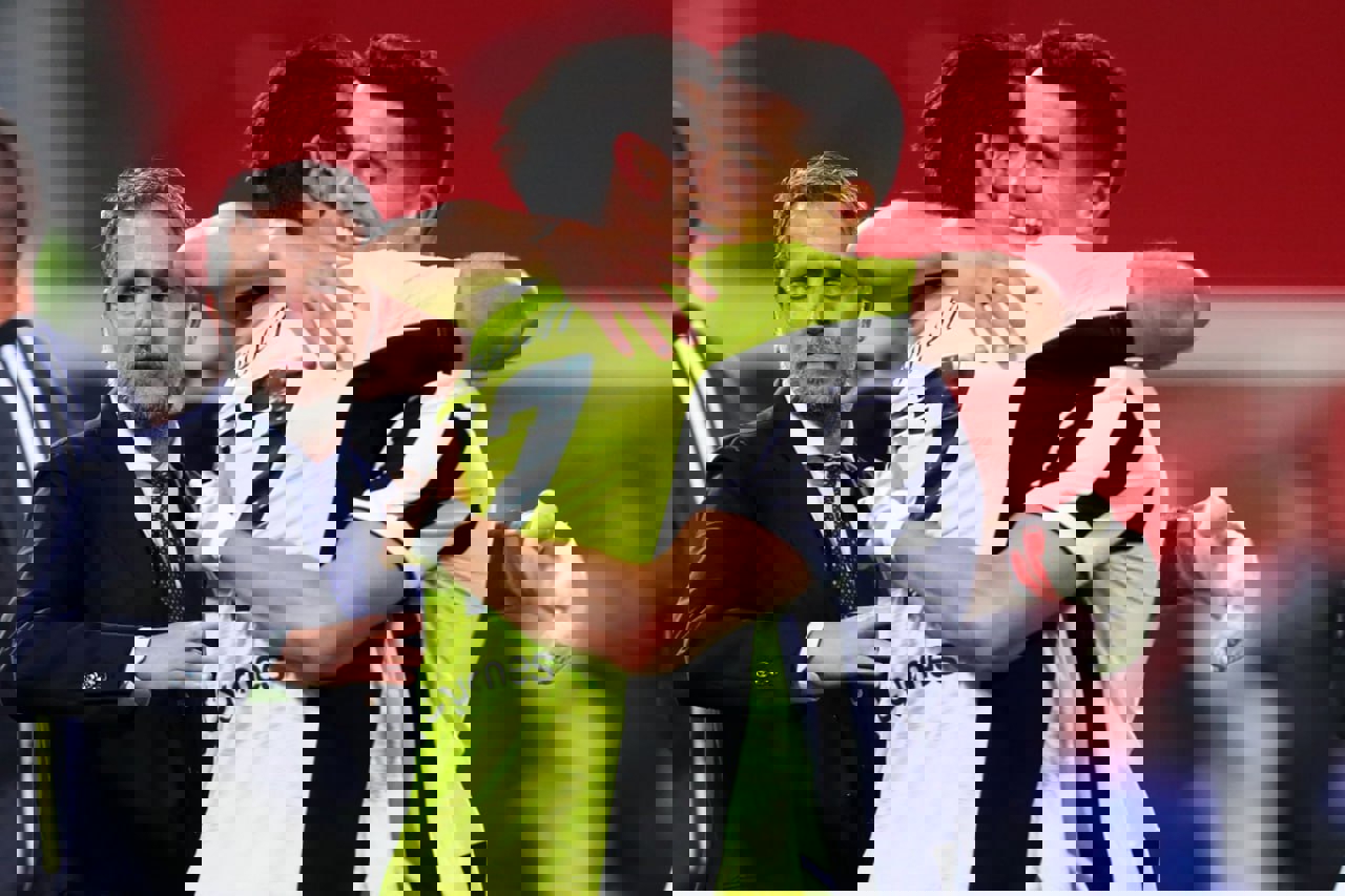 2111486