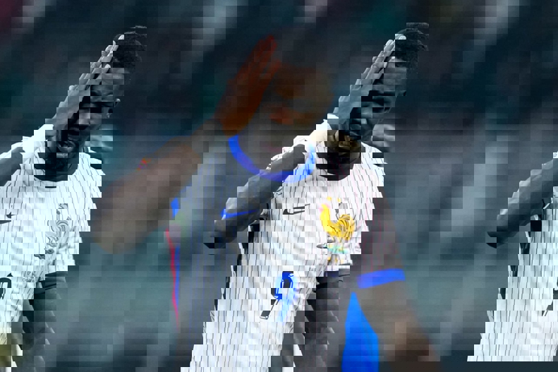 2111620
