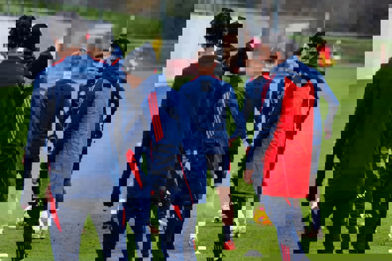 2111552