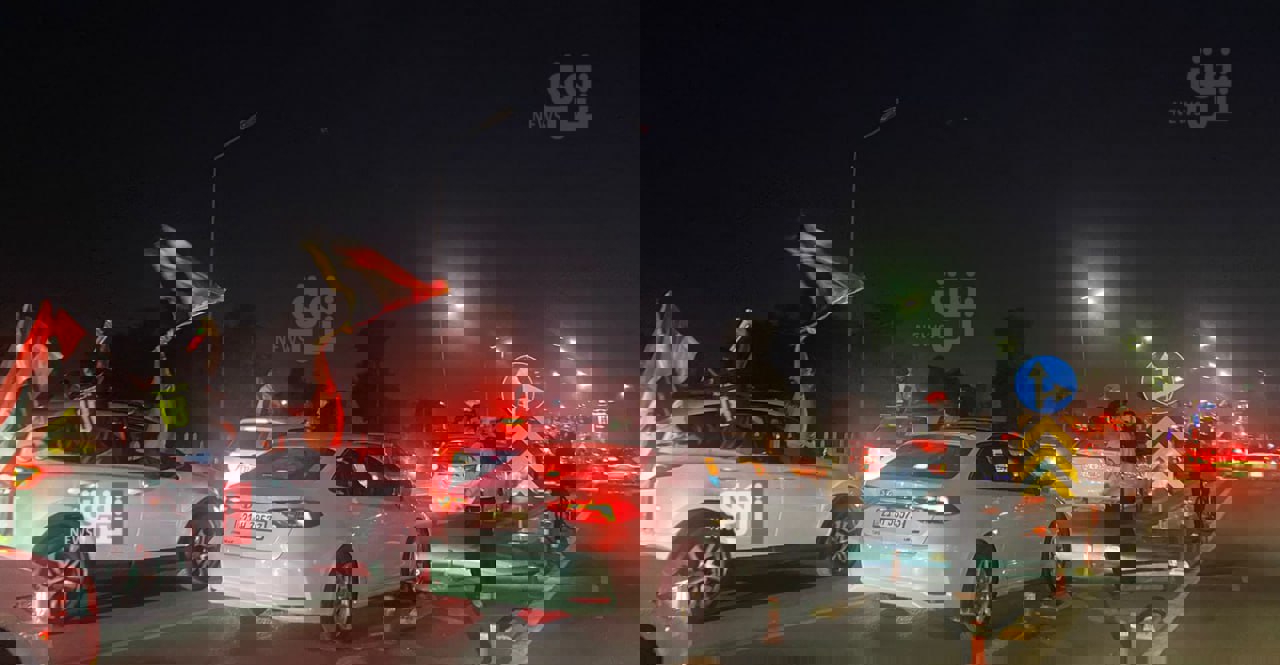 2111926