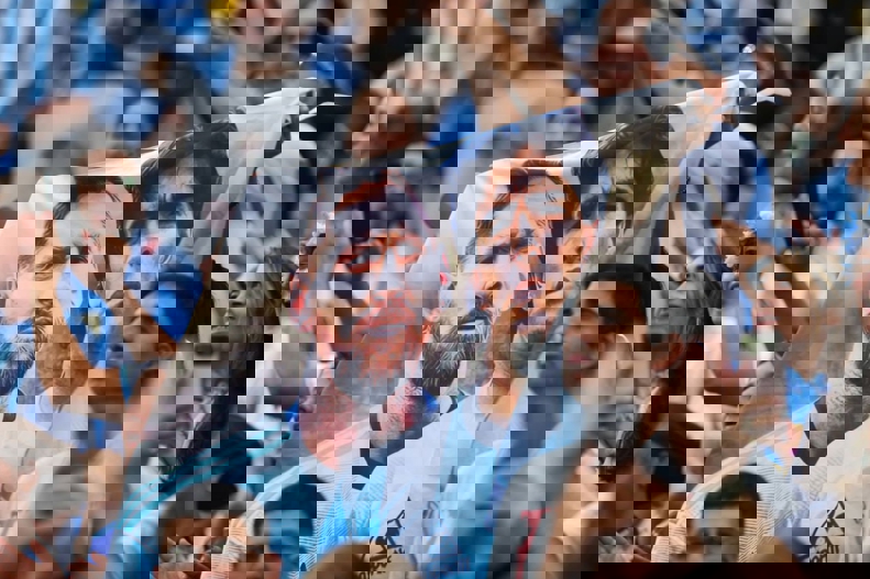 2112039
