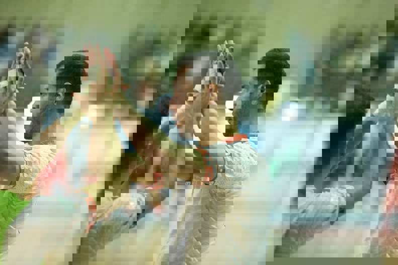 2112132