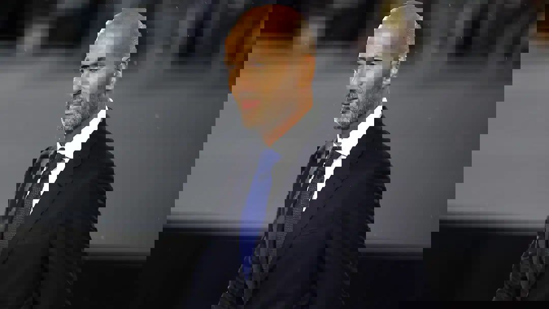 2112100