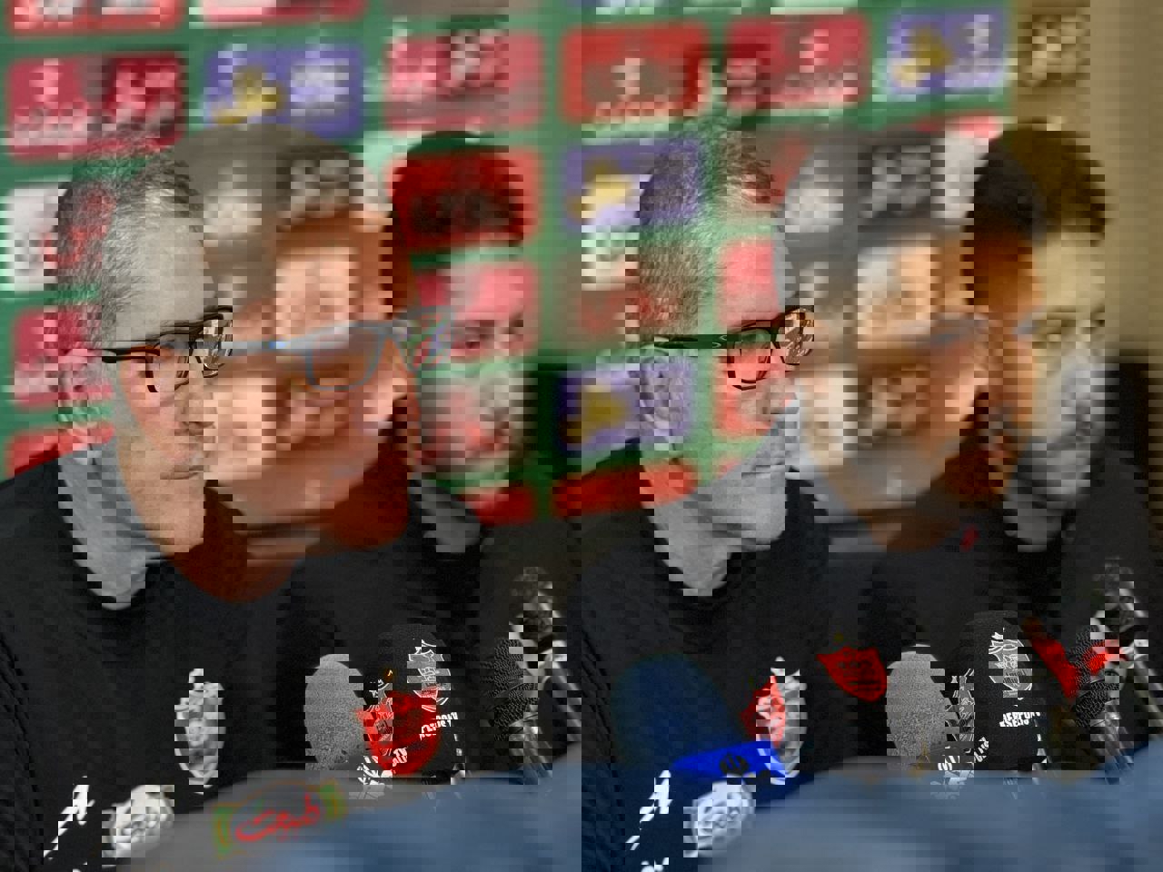 2112093