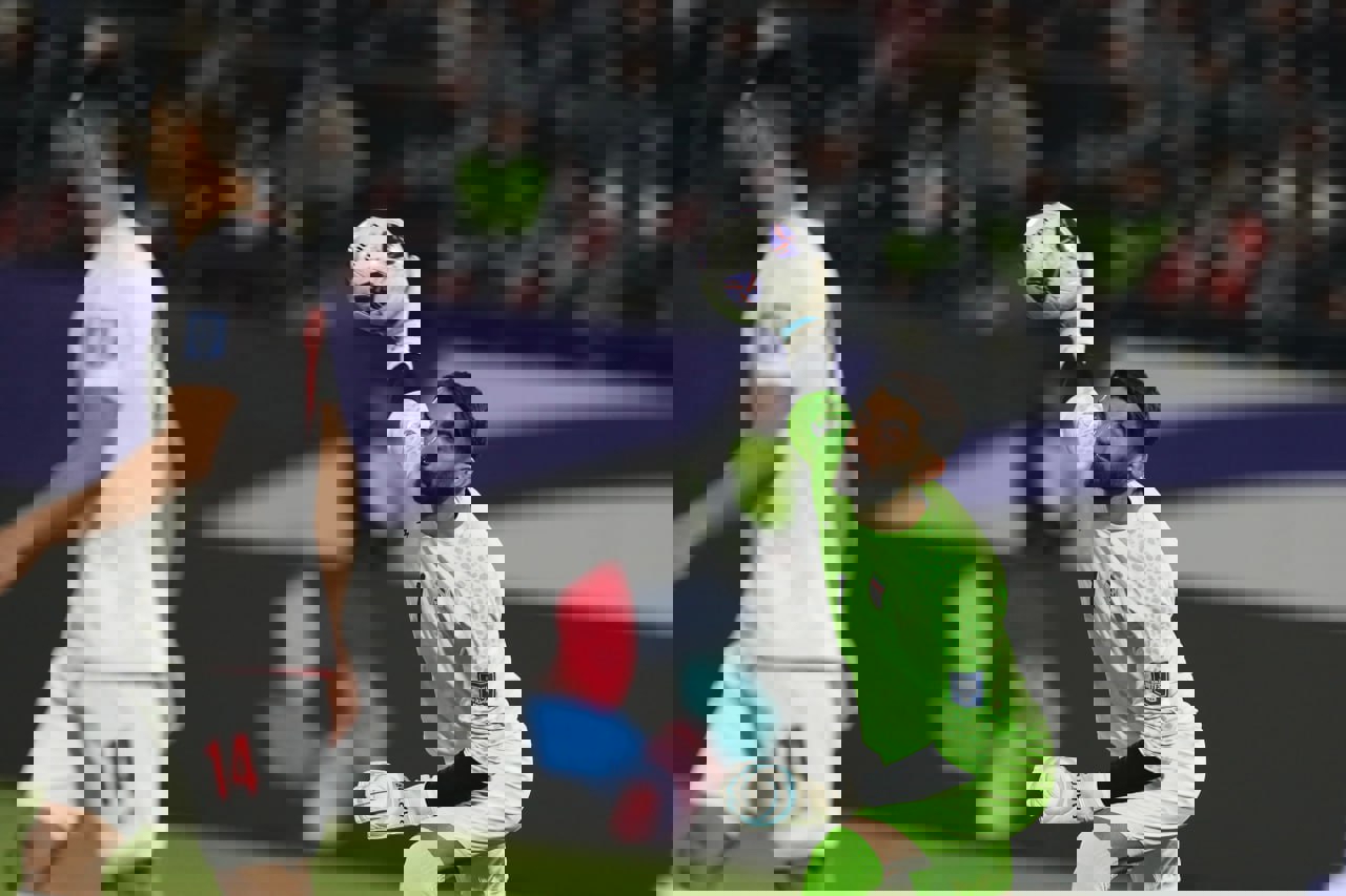 2112247