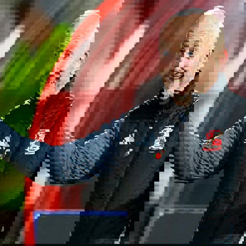 2112296
