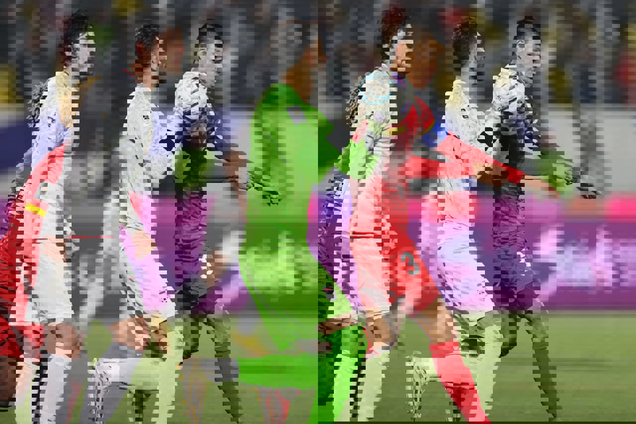 2112246