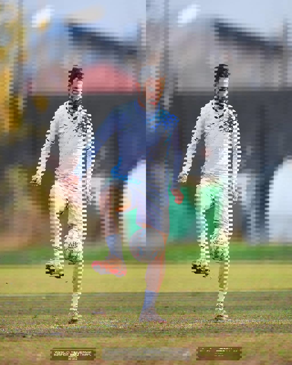 2112361